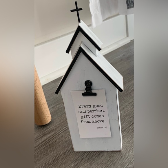 Hallmark Other - NWT Hallmark White Wooden Church+Interchangeable Scripture Cards